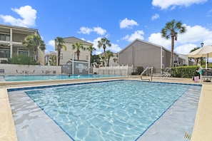 2nd Pool and Kiddie pool