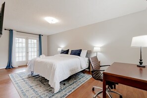 Comfy bedroom