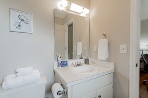 Bathroom sink