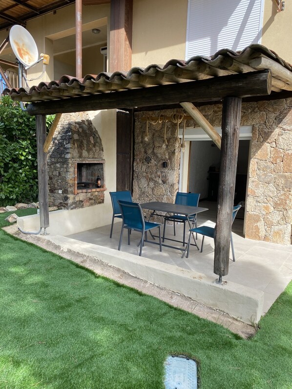 Terace with barbecue Villa 3