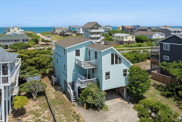 SN2923: RoSea Retreat | Front Exterior