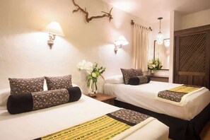 2 cozy double beds