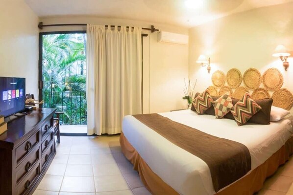 Direct access to the balcony