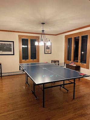Spielezimmer