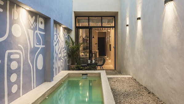 Welcome to Casa Esperanza. Where luxury of a resort swim out room meets with a short term rental. Best of two worlds