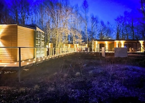 Woodland Container Lodges Slp 2 - Fairwood Lakes Holiday Park, Westbury