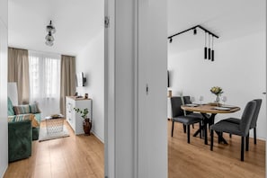 Two Seperate Bedrooms for Your Convenience and Privacy | RENTUJEMY