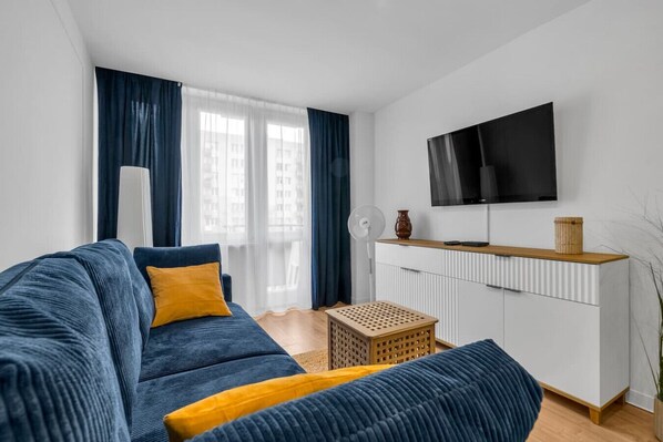 Comfortable Apartment with Smart TV | RENTUJEMY