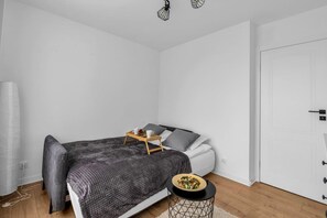Two Seperate Bedrooms for Your Convenience and Privacy | RENTUJEMY