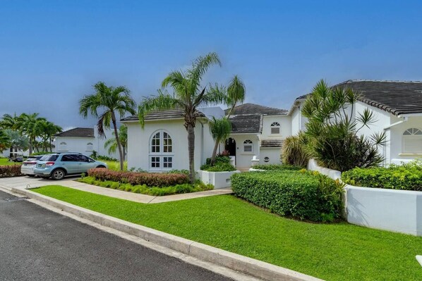 3 B/R  in Royal Westmoreland Golf Estate (1743)