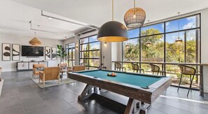 Spielezimmer