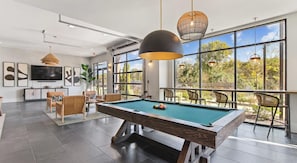 Spielezimmer