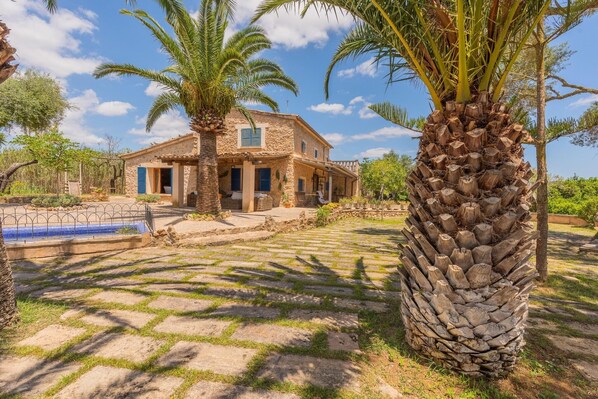 Holiday Home Exterior [summer]