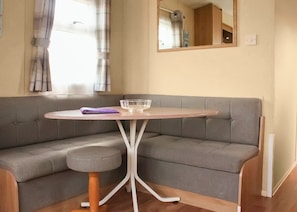 ABI Vista 12 - Eastern Beach Caravan Park, Caister-on-Sea