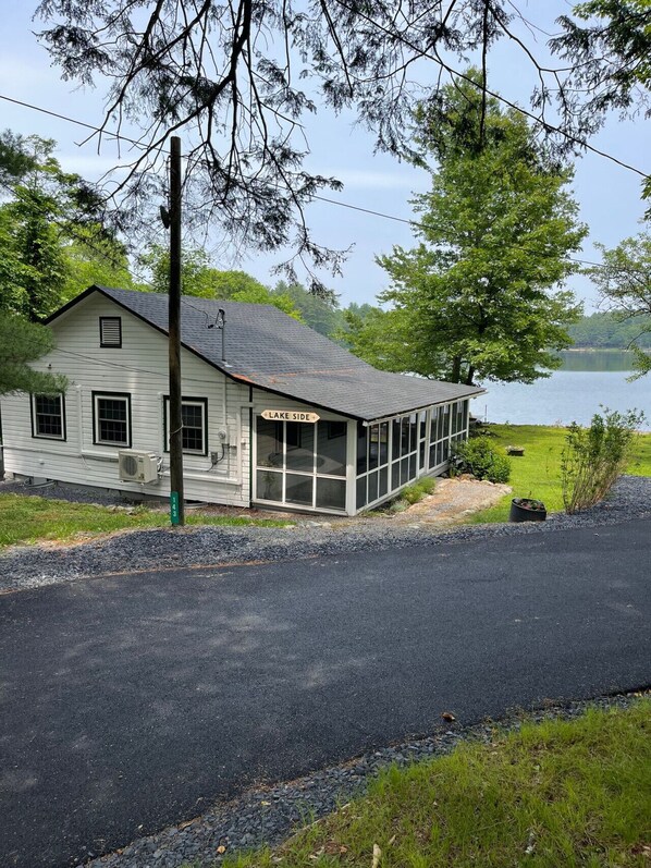 Picture perfect screened in porch"