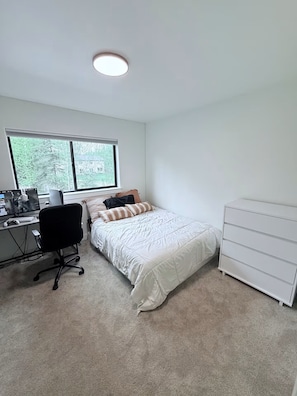 Queen size bed- (PS5 not included)