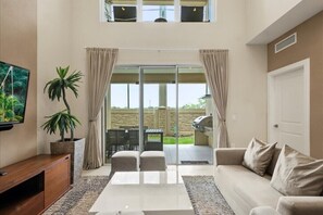 3235 Brasilia Avenue  (4).jpg