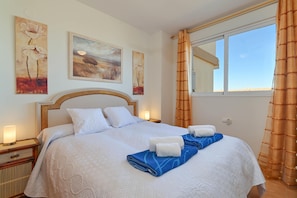 Chambre avec lit double