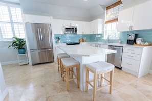 Fully equipped kitchen
