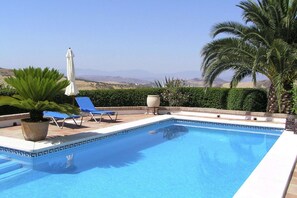 Schwimmbad des Ferienhauses