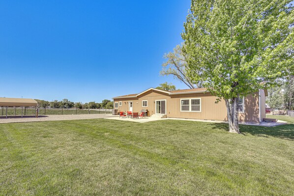 Aztec Vacation Rental | 4BR | 2BA | 2,000 Sq Ft | 4 Steps to Enter