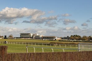 Divico, Goose Beck Cottages, nr York: The perfect location for racegoers with Wetherby and York racecourses nearby
