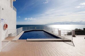 Holiday Home Swimming Pool