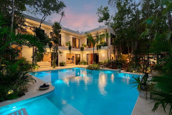 Pool