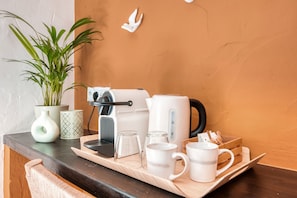 Kaffe och/eller kaffebryggare