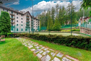 Sport court