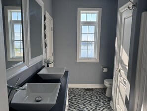 Upstairs Bathroom with 2 sinks