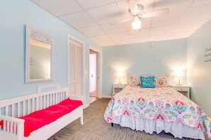 Bedroom 2 | Queen Bed