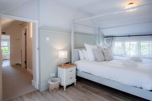 Wood Cottage - 3 Bedroom - Bishopston Swansea (7615)