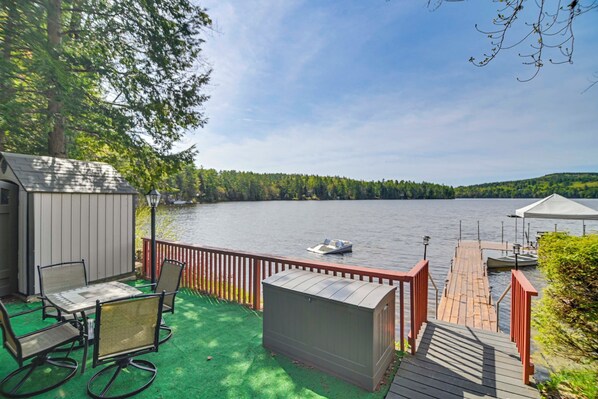 Denmark Vacation Rental | 3BR | 1BA | 1,000 Sq Ft | 1 Step Required