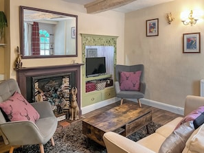 Living room/dining room | Robins Nest, Leek