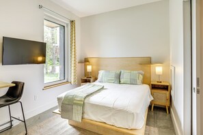 Studio | Sleeping Area | Queen Bed | Linens Provided | Smart TV