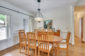 Dining Table | Dishware & Flatware | 1st Floor