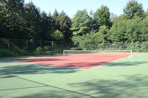 Tennis court