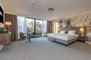 Unit with 2 Twin size beds