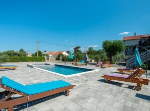 Utomhuspool