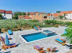 Utomhuspool