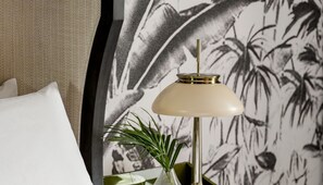 Room details.