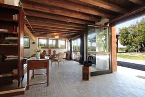 Autumn, Living Room, Spring, Summer