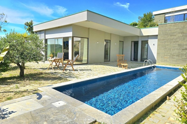 Holiday Home Swimming Pool