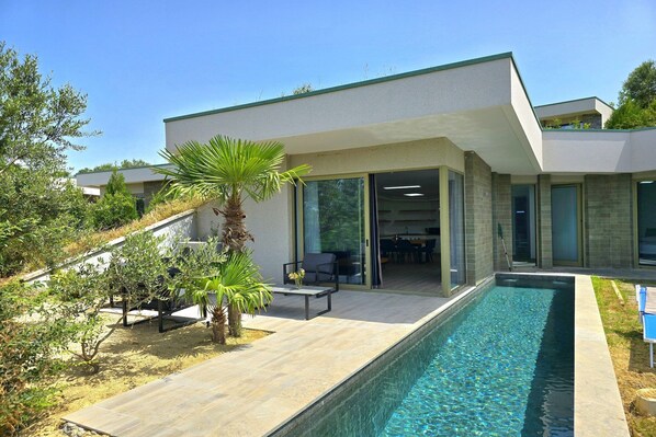 Extérieur maison de vacances [été]
