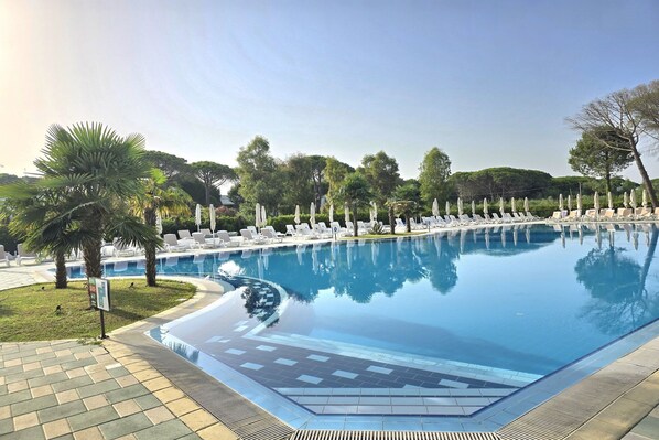 Holiday Home Swimming Pool