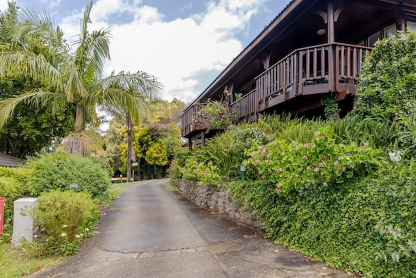 Lagoon View Log Cabin 8 @ Knysna River Club (2271)