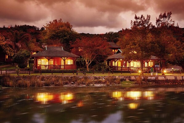 Lagoon View Log Cabin 9 @ Knysna River Club (1925)