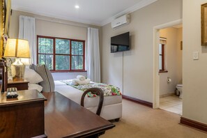 Selborne Golf Estate P1 Golf House (2387)