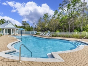 Community pool-steps away!
